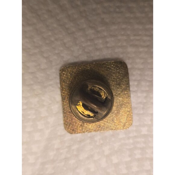 Vintage Hat Lapel Pin Badge Gold & Red Enamel "Cool Your Tool" - Picture 3 of 3